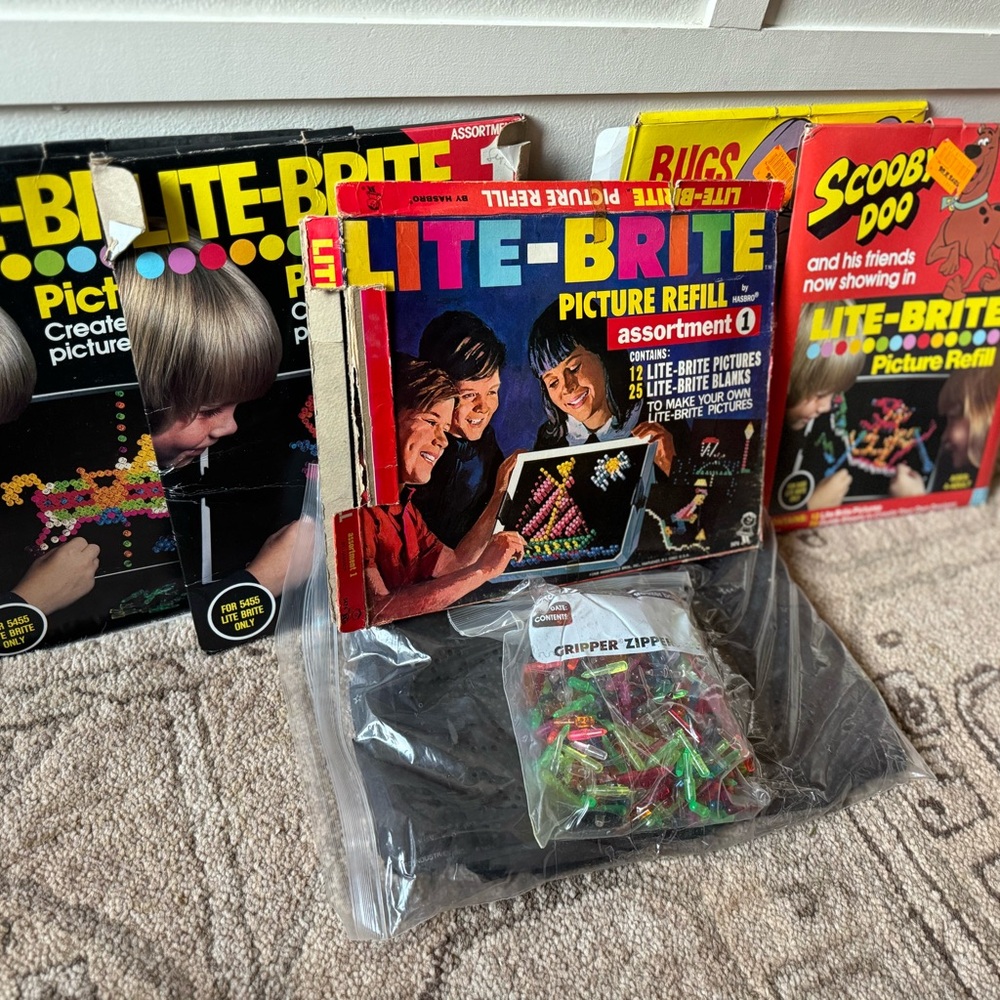 Vintage 1973 Hasbro Lite Brite and original vintage picture refills